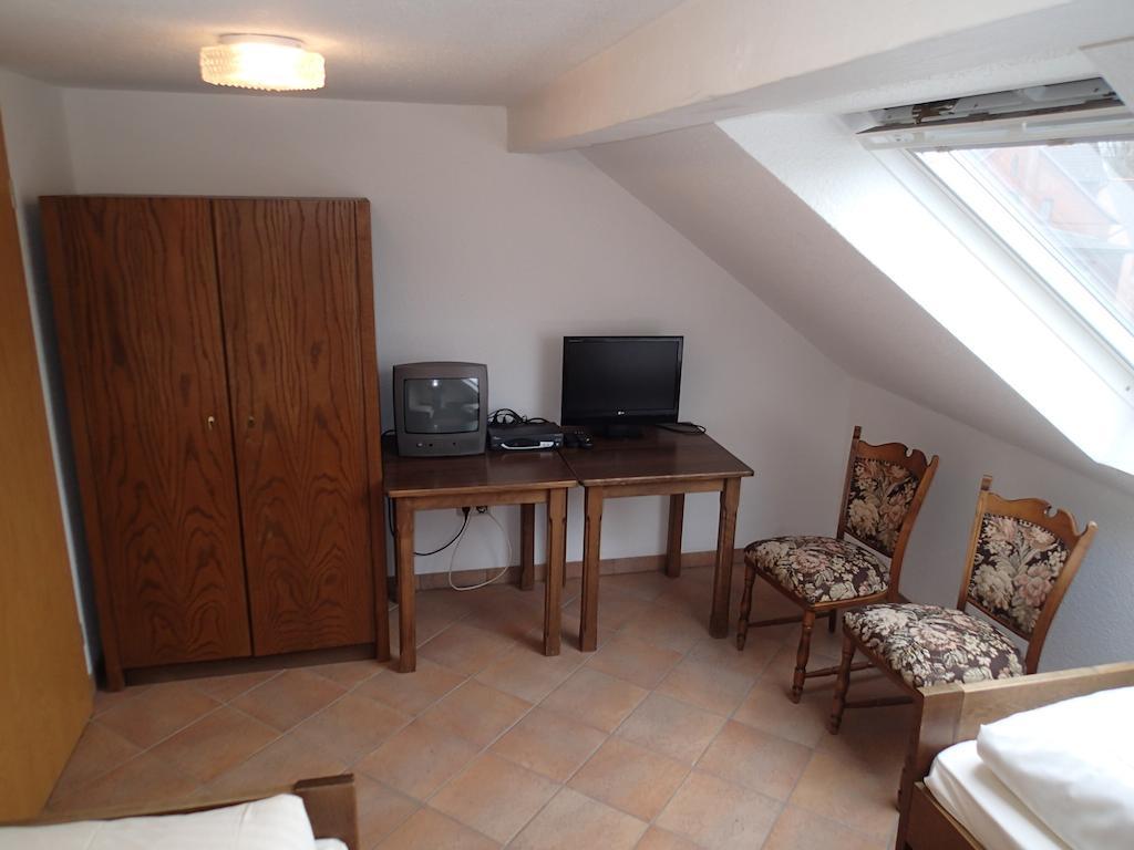 Schapers Ferienwohnungen Emmerthal Zimmer foto