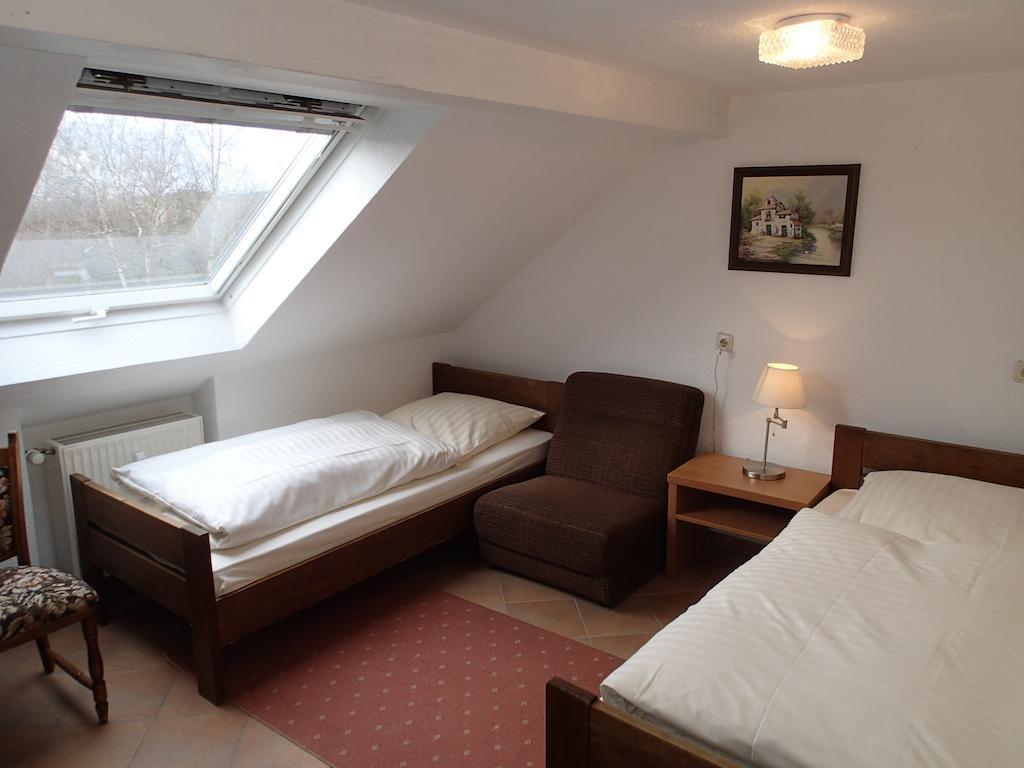 Schapers Ferienwohnungen Emmerthal Zimmer foto