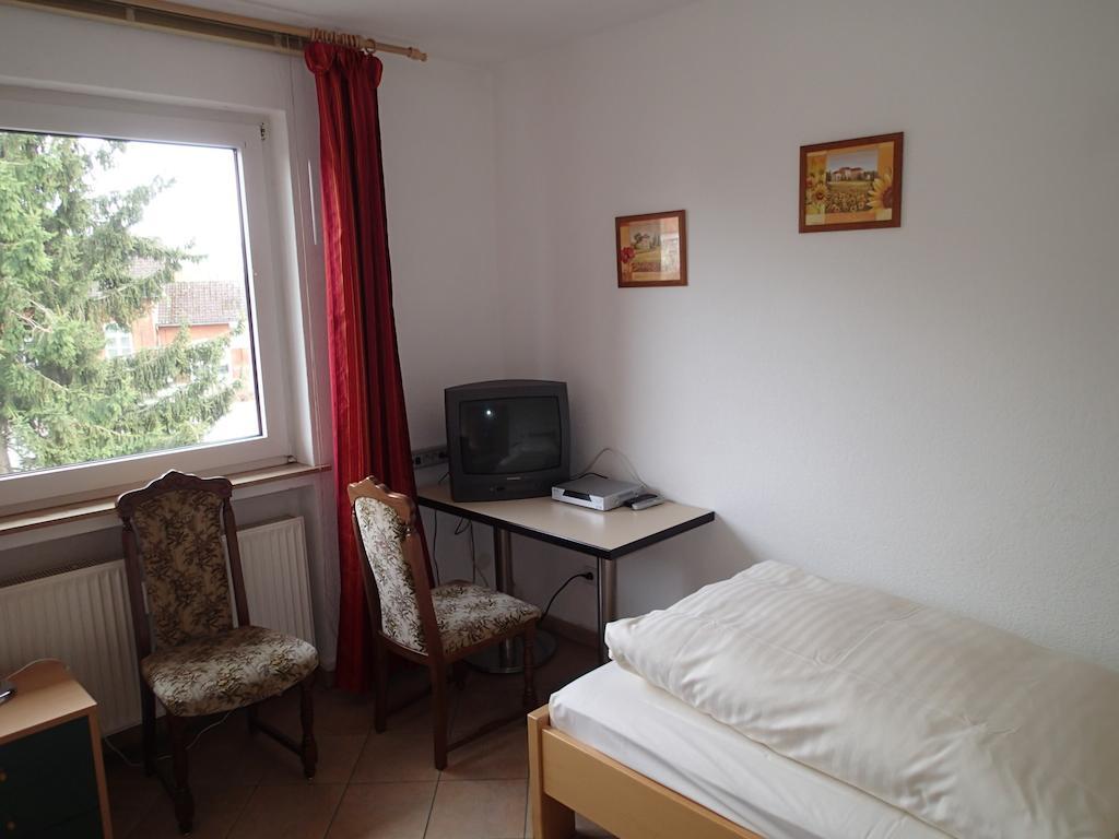 Schapers Ferienwohnungen Emmerthal Zimmer foto