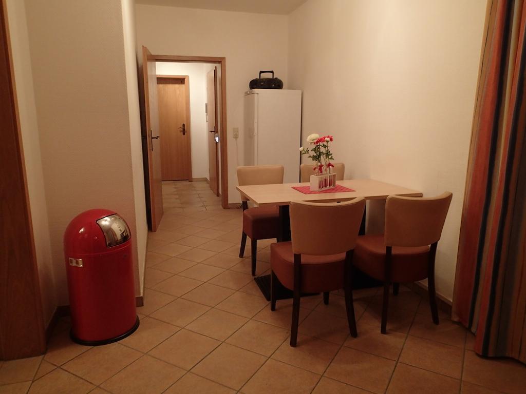 Schapers Ferienwohnungen Emmerthal Zimmer foto
